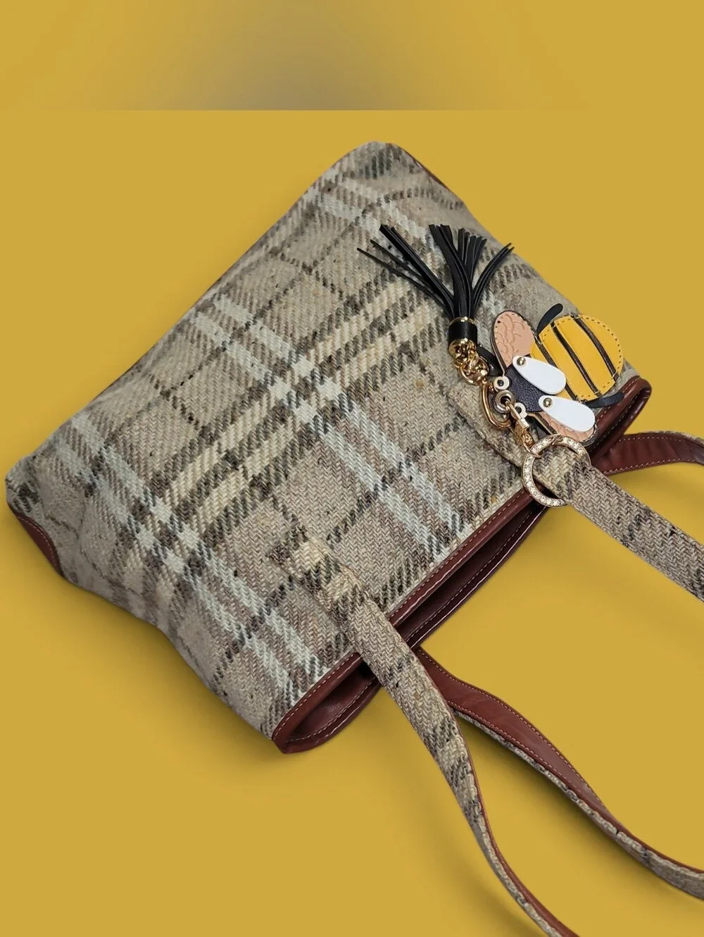 Burberrys Women’s Vintage Plaid Tote Bag Good Condition With COA